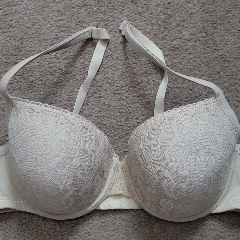 EUC Cacique 38DD Bra